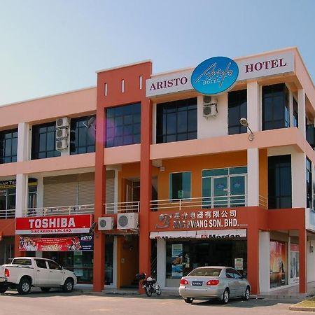 Aristo Hotel Putatan Kota Kinabalu Exterior foto