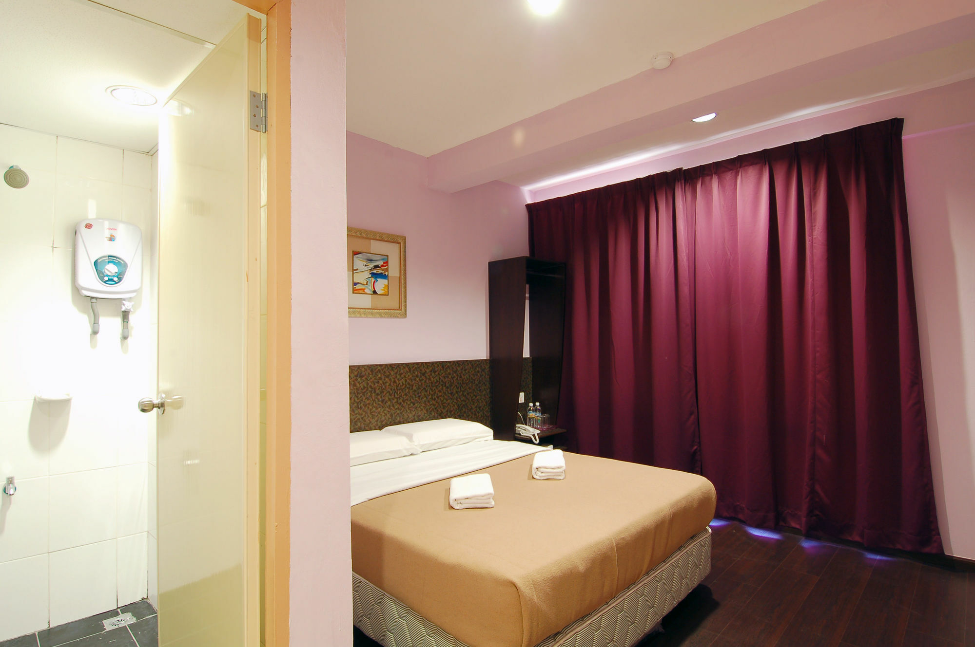 Aristo Hotel Putatan Kota Kinabalu Exterior foto